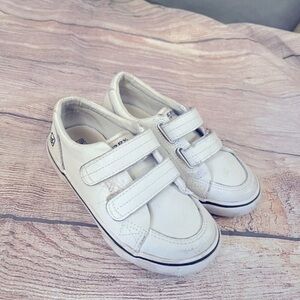 🍀Sperry white toddler shoes perfect for fall cheap!🍀